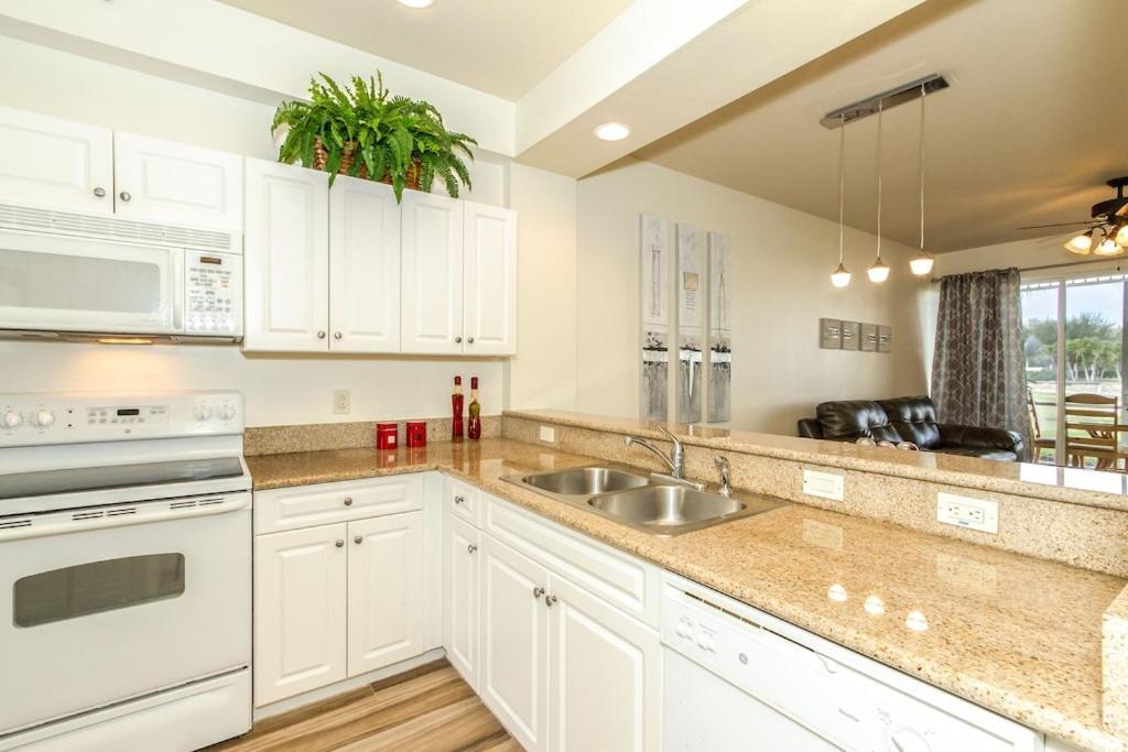 Free Golf! Stay, Play, Work From Luxury 2Bdr Plus Den 1St Floor Villa In Lely Golf Resort Naples Exterior photo